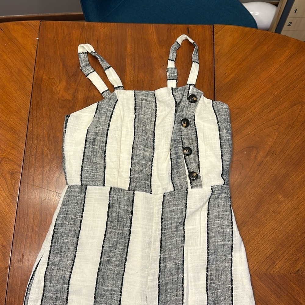 Urban Romantics Jumpsuit Romper Womens L Striped Linen Blend Wide Leg Sleeveless